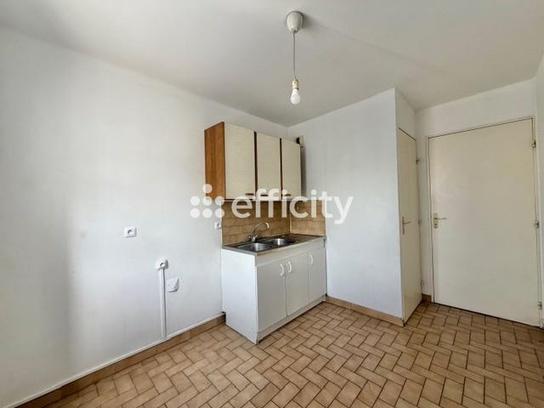 Appartement
         2 pièces
        - 43 m²