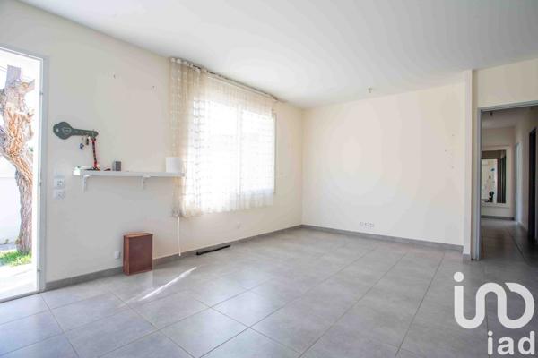 Maison à vendre 4 pièces 82 m² Villeneuve-lès-Avignon