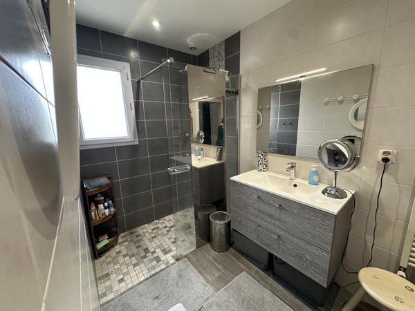 Maison 6 pièce(s) 4 chambre(s) 115 m²