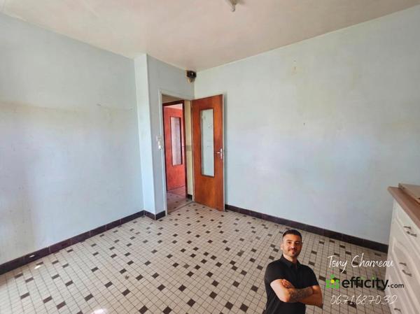 Maison
         3 pièces
        - 67 m² 67 000 € *