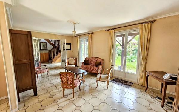 Maison à vendre    7 pièces • 160 m2 Chambourcy