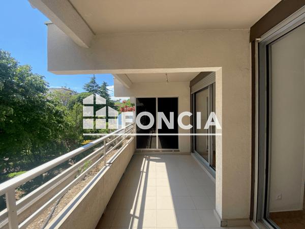 Location Studio 23.1 m² - 21 RUE AUGUSTE BOSC Nimes 30900