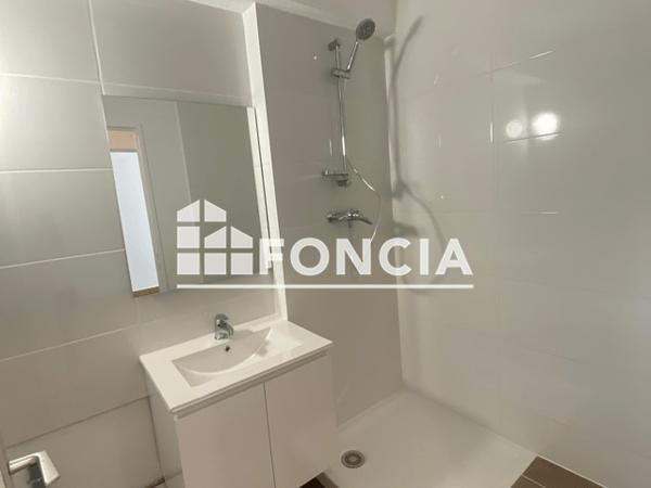 Location Studio 23.1 m² - 21 RUE AUGUSTE BOSC Nimes 30900