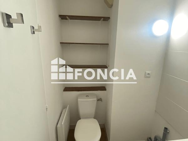 Location Studio 23.1 m² - 21 RUE AUGUSTE BOSC Nimes 30900