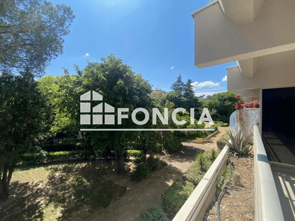Location Studio 23.1 m² - 21 RUE AUGUSTE BOSC Nimes 30900