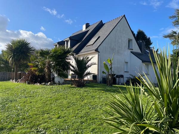 Charmante Maison Ploemel 6 pièce(s) 120 m2 Proche du Golf , Ploemel