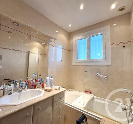 Maison à vendre  5 pièces - 96,80 m2 VENISSIEUX - 69