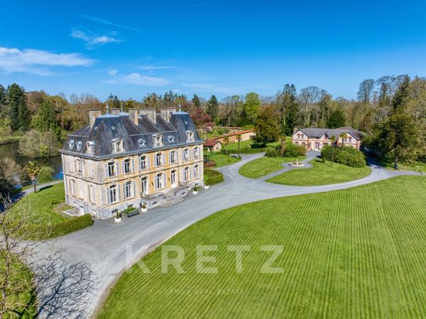 Château XIXe siècle sur 39ha avec Orangerie commerciale 50 couchages.