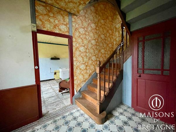 29380 LE TREVOUX Maison des années 20 à rénover