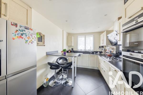 Maison à vendre 6 pièces 123 m² Bernay-Vilbert