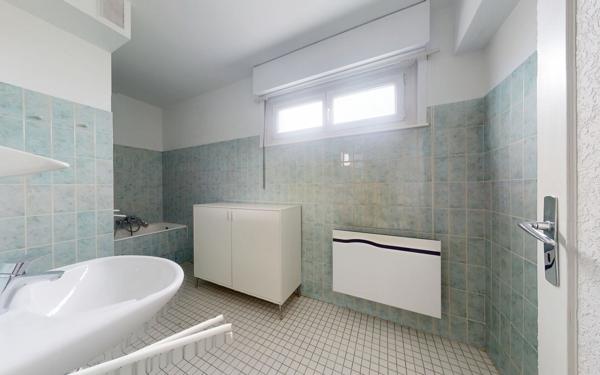 Appartement à vendre    2 pièces • 62 m2 Schiltigheim