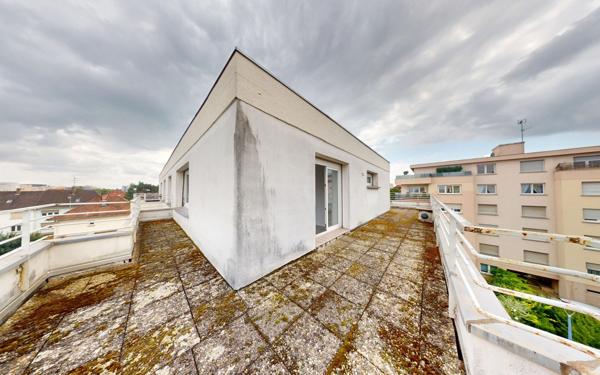 Appartement à vendre    2 pièces • 62 m2 Schiltigheim