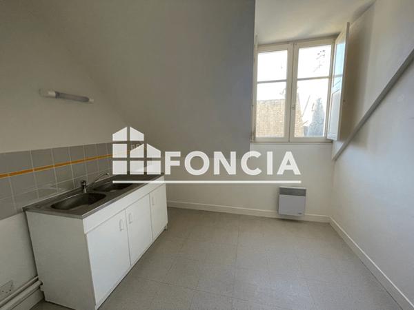 Location Appartement 3 pièces 56.12 m² - 4 RUE CHARLES VIII Langeais 37130
