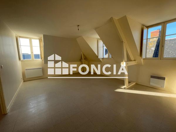 Location Appartement 3 pièces 56.12 m² - 4 RUE CHARLES VIII Langeais 37130