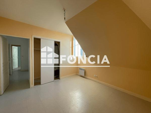 Location Appartement 3 pièces 56.12 m² - 4 RUE CHARLES VIII Langeais 37130