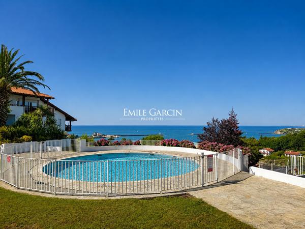 À vendre - Appartement - Ciboure Bordagain - Terrasse, jardin et piscine