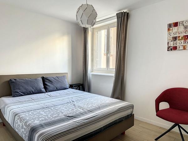 Appartement triplex de ville 3 chambres , bureau, garage a vendre sur Montauban (82)