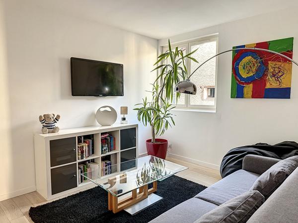 Appartement triplex de ville 3 chambres , bureau, garage a vendre sur Montauban (82)