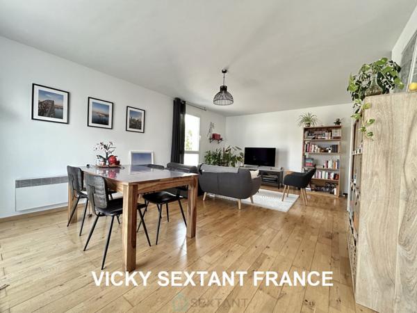 Magnifique appartement avec deux places  de parking privatives.