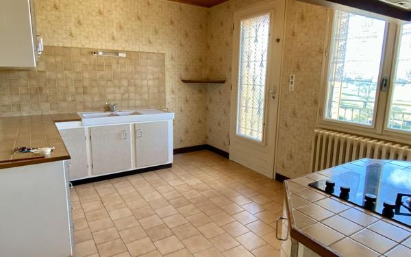 Maison à vendre    6 pièces •  Saint-Vallier