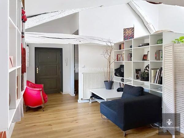 Vente                                                      Appartement
                        
                     4 pièces                      136 m2                     à Roanne
