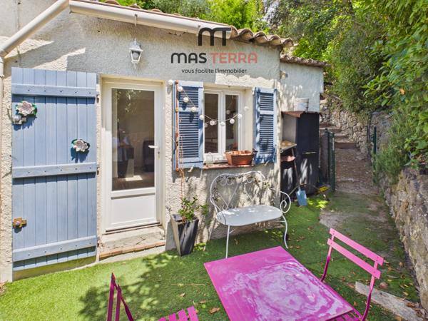 Maison
         2 pièces
        - 34 m² Exclusivité 169 000 € *