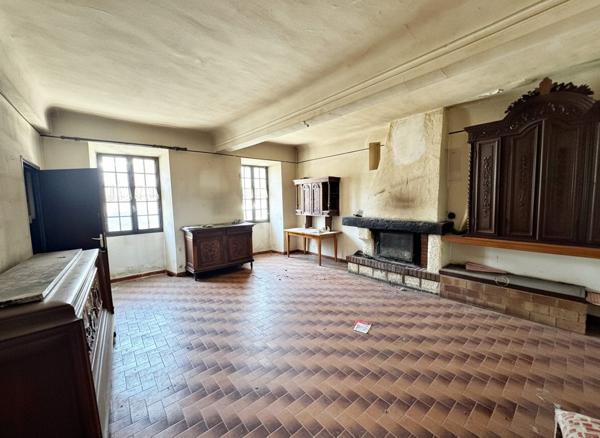 À 15 min de Sisteron – Maison de caractère avec fort potentiel