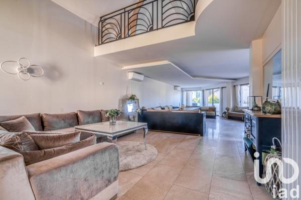 Maison à vendre 7 pièces 400 m² Vaujours