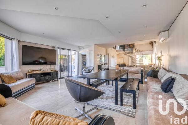 Maison à vendre 7 pièces 400 m² Vaujours