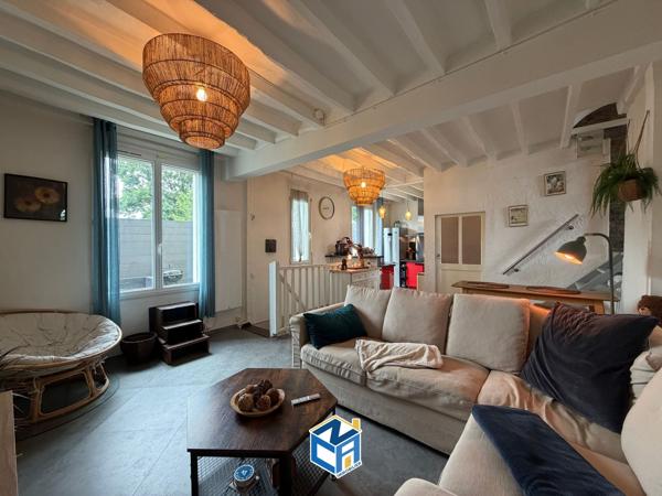 APPARTEMENT T4 AVEC ESPACE TERRASSE - PARKING COLLECTIF - JARDIN COMMUN
