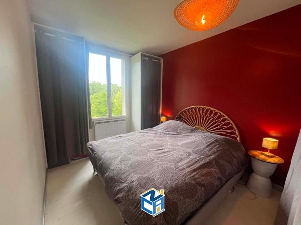 APPARTEMENT T4 AVEC ESPACE TERRASSE - PARKING COLLECTIF - JARDIN COMMUN