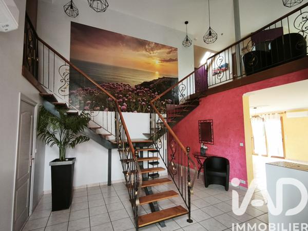 Maison à vendre 8 pièces 195 m² La Haie-Traversaine