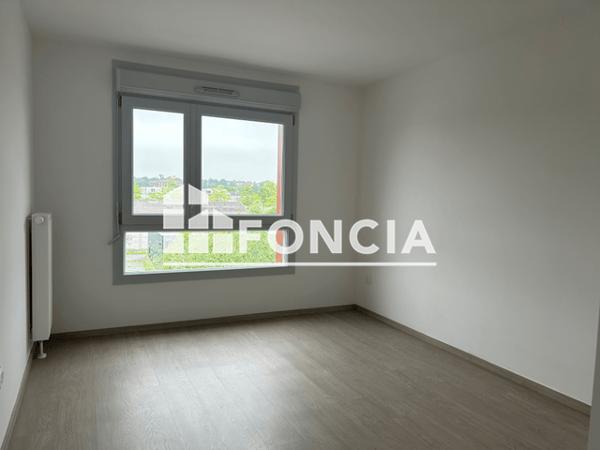 Location Appartement 3 pièces 65.28 m² - RESIDENCE AU FIL DE L'EAU - 31 RUE ERNEST MACAREZ PORTE C304 Valenciennes 59300