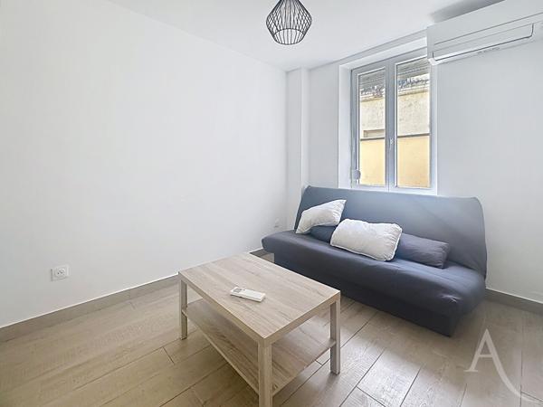 Appartement T1 (19,21 m² Carrez) à louer à PORCHEVILLE