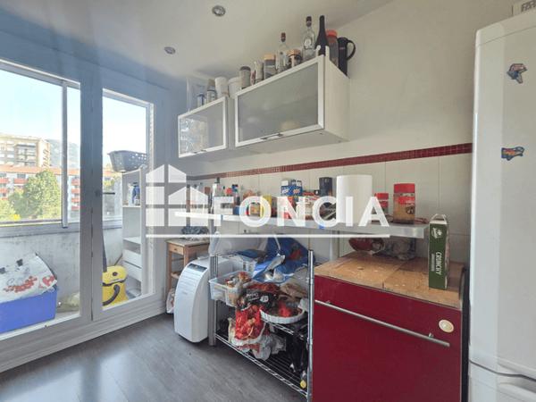 Location Appartement meublé 4 pièces 63.73 m² - Grenoble 38100