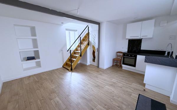 Appartement à louer    2 pièces •  La Fère