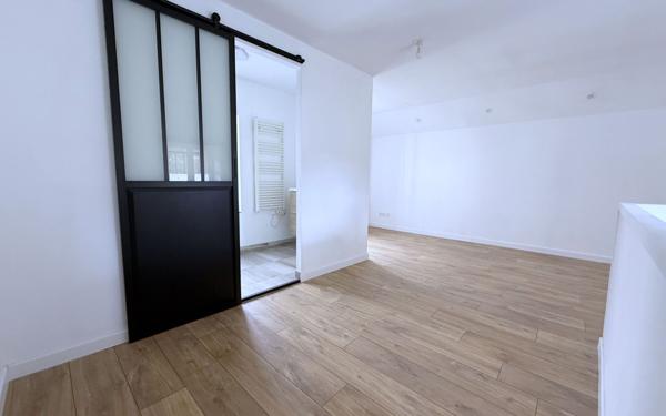 Appartement à louer    2 pièces •  La Fère