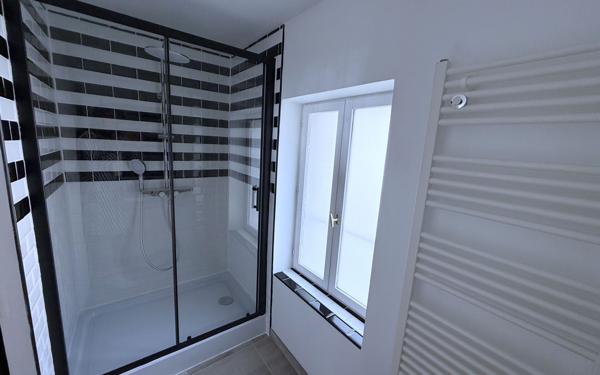 Appartement à louer    2 pièces •  La Fère