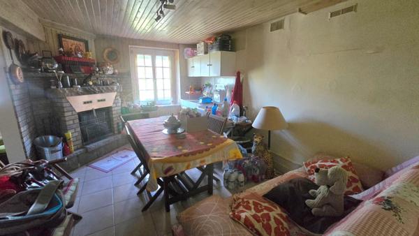 Maison à MELLIONNEC, 22110 - 6 pièces 90m²