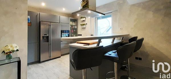 Maison 2 pièces de 74 m² à Creutzwald (57150)