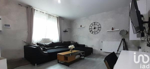 Maison 2 pièces de 74 m² à Creutzwald (57150)