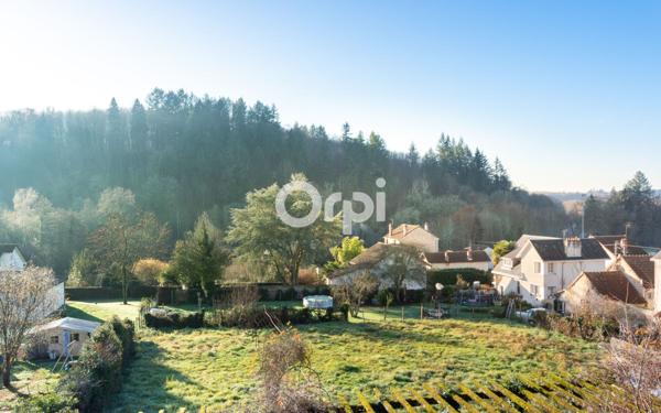 Maison à vendre    9 pièces •  Saint-Priest-Taurion