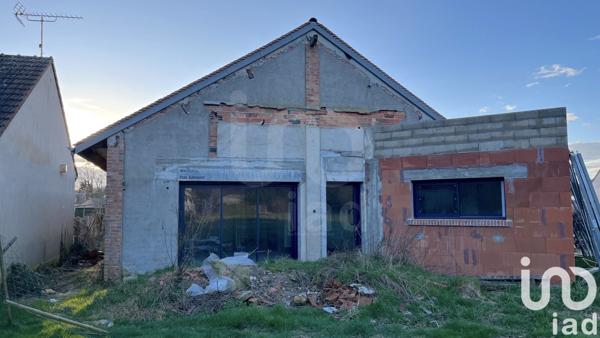 Maison 6 pièces de 179 m² à Sennely (45240)