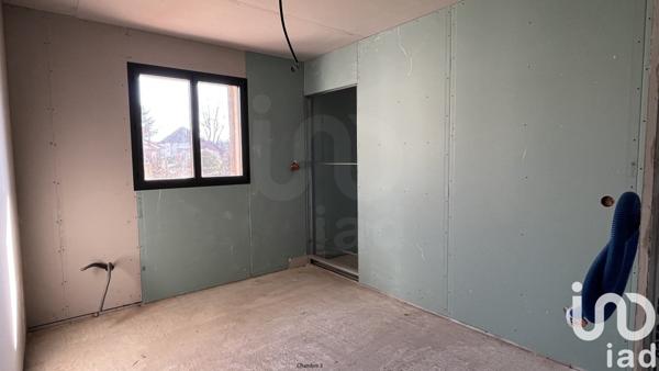 Maison 6 pièces de 179 m² à Sennely (45240)