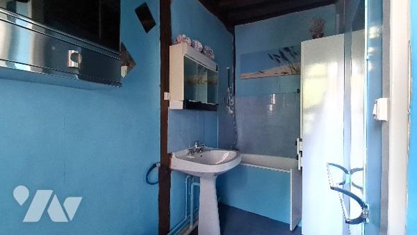 Maison de centre ville, 4 pcs 3 chambres + grenier + cave