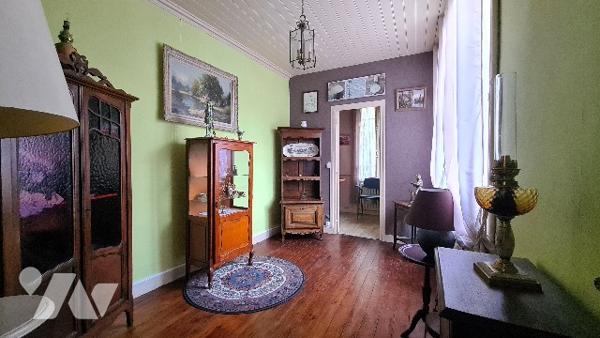 Maison de centre ville, 4 pcs 3 chambres + grenier + cave