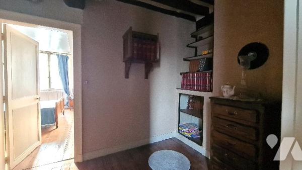 Maison de centre ville, 4 pcs 3 chambres + grenier + cave