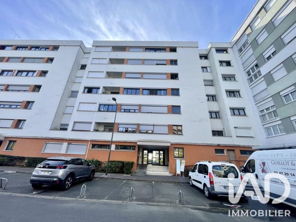 Location appartement 3 pièces 69 m² Tours