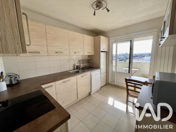 Location appartement 3 pièces 69 m² Tours