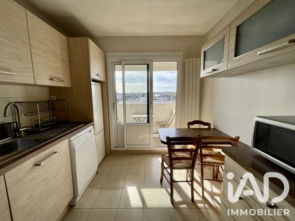 Location appartement 3 pièces 69 m² Tours